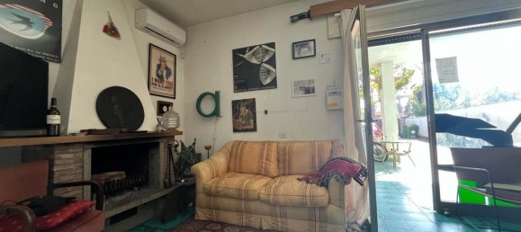 Дом с 6 комнатами в Фьюмичино, Италия № 229560 41