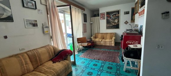 Дом с 6 комнатами в Фьюмичино, Италия № 229560 45