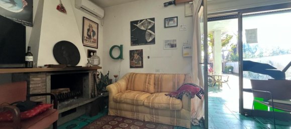 Дом с 6 комнатами в Фьюмичино, Италия № 229560 20