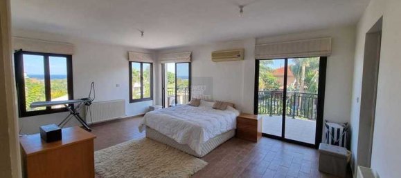 5 Schlafzimmer Haus in Paralimni, Cyprus, Nr. 10711 2
