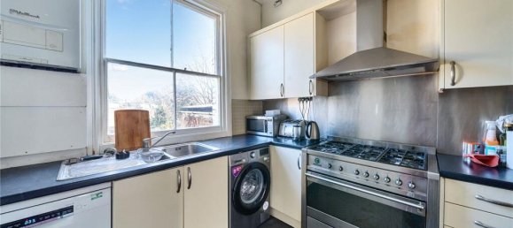 3 bedrooms Apartment in London, United Kingdom No. 7619 11