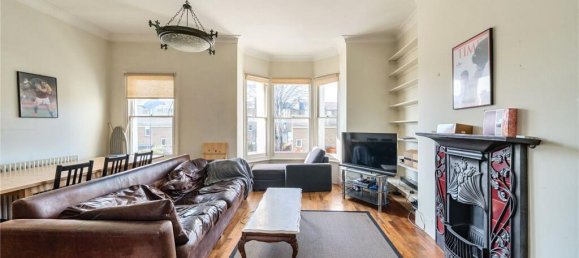 3 bedrooms Apartment in London, United Kingdom No. 7619 19