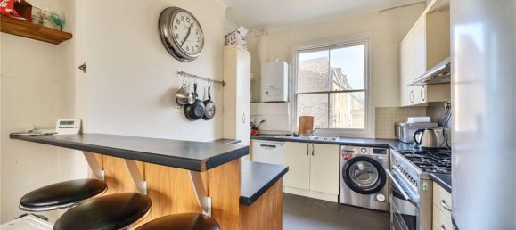 3 bedrooms Apartment in London, United Kingdom No. 7619 20