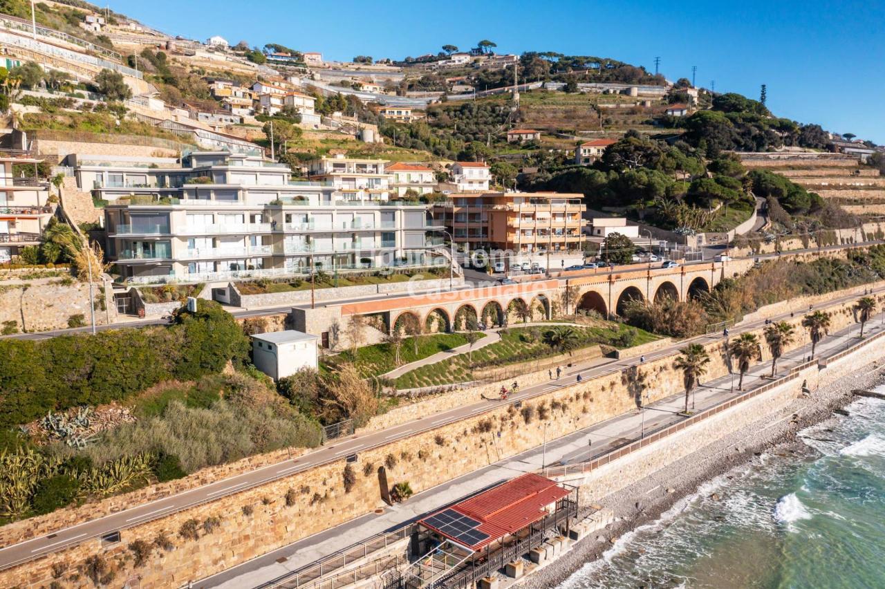 Apartamento de 6 divisões em Sanremo, Italy N.º 21899