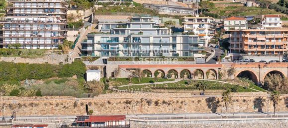 Apartamento de 6 divisões em Sanremo, Italy N.º 21899 7