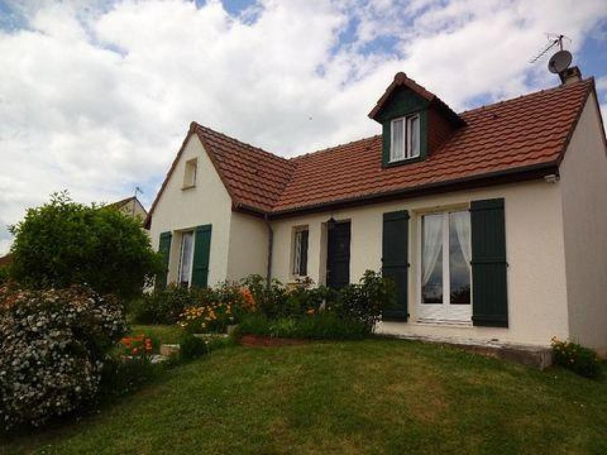 4 bedrooms House in Chartres, France No. 12111