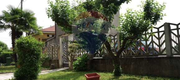 4 bedrooms House in Cairate, Italy No. 288475 3