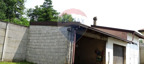 4 bedrooms House in Cairate, Italy No. 288475 4