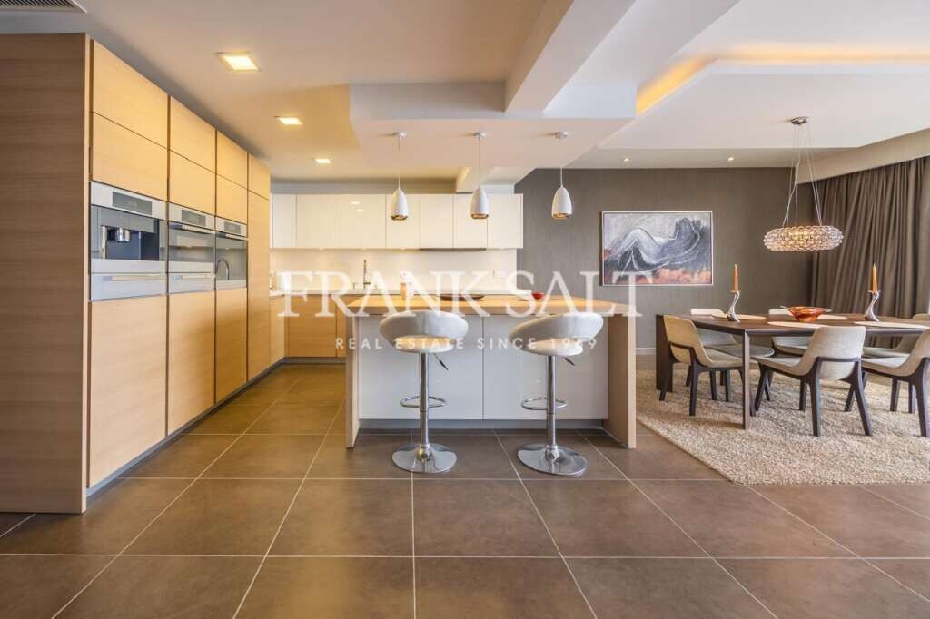 2 bedrooms Apartment in Sliema, Malta No. 11352