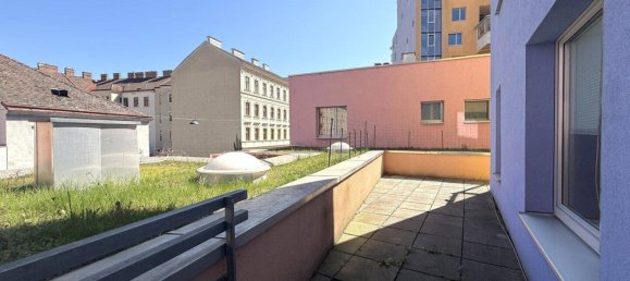 3-salle Appartement à Favoriten, Austria No. 141236 2