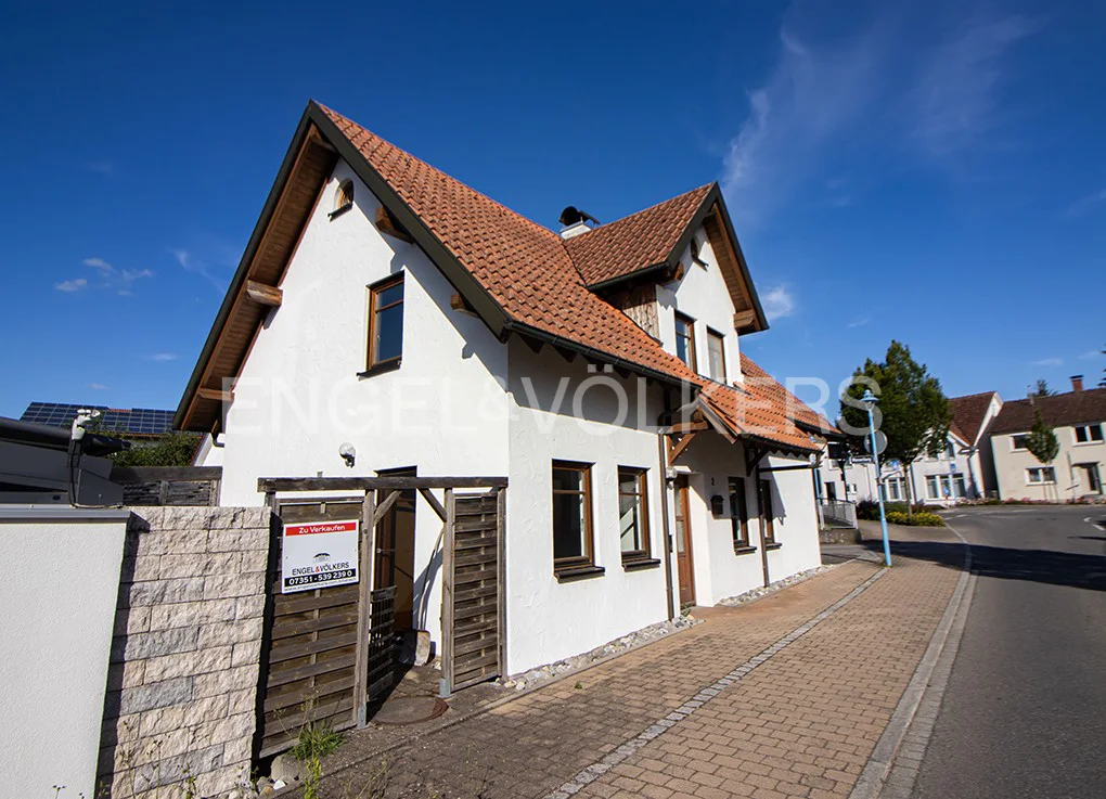4 bedrooms House in Biberach, Germany No. 77389