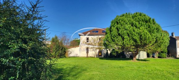 Casa de 6 dormitorios en Gironde, France No. 96563 2