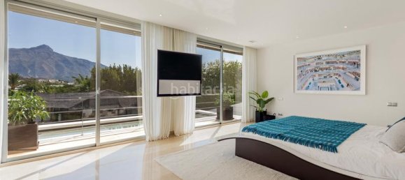 7 Schlafzimmer Villa in Marbella, Spain, Nr. 120421 14