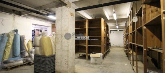 Коммерческая недвижимость с 1 комнатой в Падерно д’Адда, Италия № 2659 7