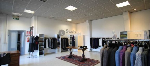 Коммерческая недвижимость с 1 комнатой в Падерно д’Адда, Италия № 2659 8