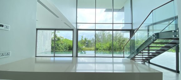 4 bedrooms Villa in Phuket, Thailand No. 5926 3