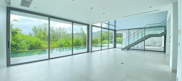 4 bedrooms Villa in Phuket, Thailand No. 5926 2