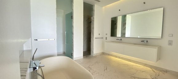 4 bedrooms Villa in Phuket, Thailand No. 5926 30