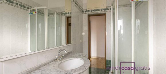 4-Zimmer Wohnung in Rome, Italy, Nr. 27537 27