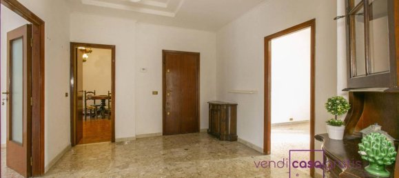 4-Zimmer Wohnung in Rome, Italy, Nr. 27537 12