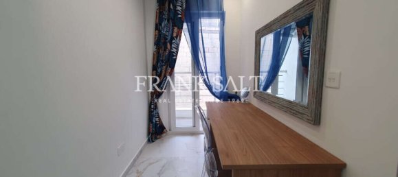 Квартира с 2 спальнями в Сент-Джулианс, Мальта № 7430 7