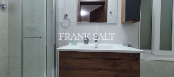 Квартира с 2 спальнями в Сент-Джулианс, Мальта № 7430 10