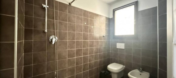 2 bedrooms Apartment in Bergamo, Italy No. 266485 16