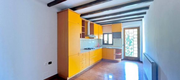 2 bedrooms Apartment in Bergamo, Italy No. 266485 10