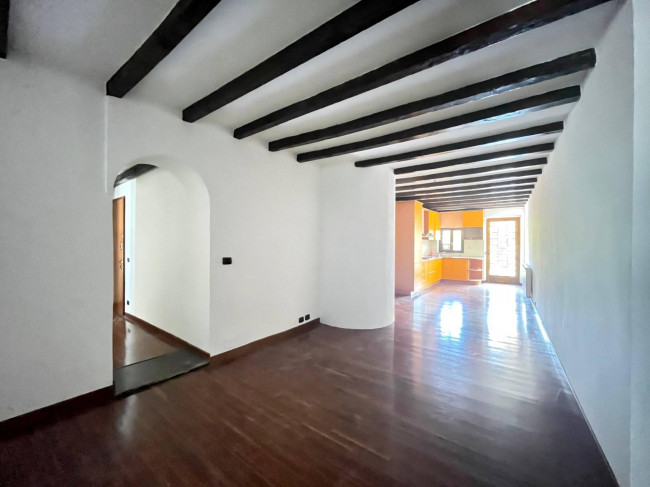 2 bedrooms Apartment in Bergamo, Italy No. 266485