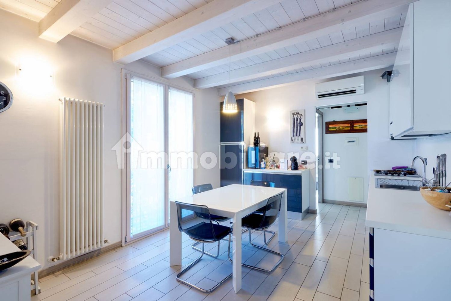 2 bedrooms Apartment in Bologna, Italy No. 292851