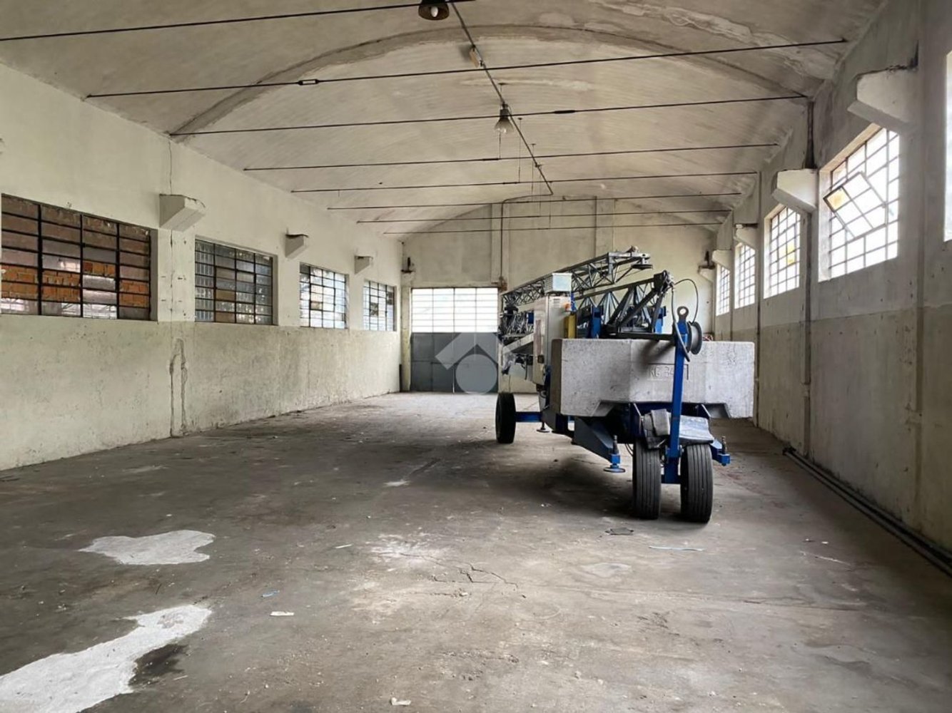 330m² Warehouse in Nave, Italy No. 66183