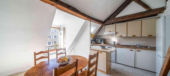 3 bedrooms Apartment in Paris, France No. 118252 4