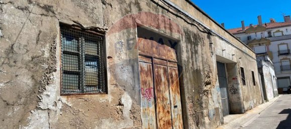 1179m² Building in Montijo, Portugal No. 60254 3