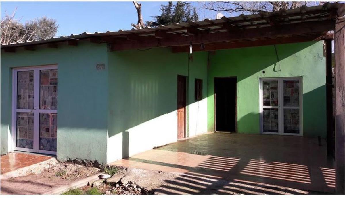 3 bedrooms House in Ezeiza, Argentina No. 717