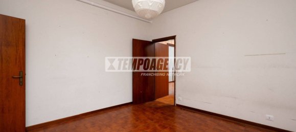 3 bedrooms Apartment in Sassuolo, Italy No. 279962 8