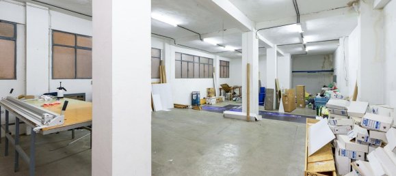 Propiedad comercial en Granada, Spain 200 m² No. 22405 17