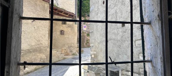 Casa de 3 dormitorios en Faggeto Lario, Italy No. 84513 7