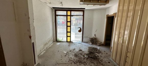 4 bedrooms House in Alzira, Spain No. 95369 6