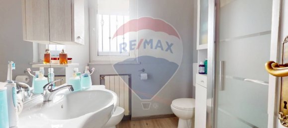 Apartamento de 2 dormitorios en Camaiore, Italy No. 167102 7