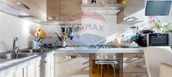 Apartamento de 2 dormitorios en Camaiore, Italy No. 167102 5