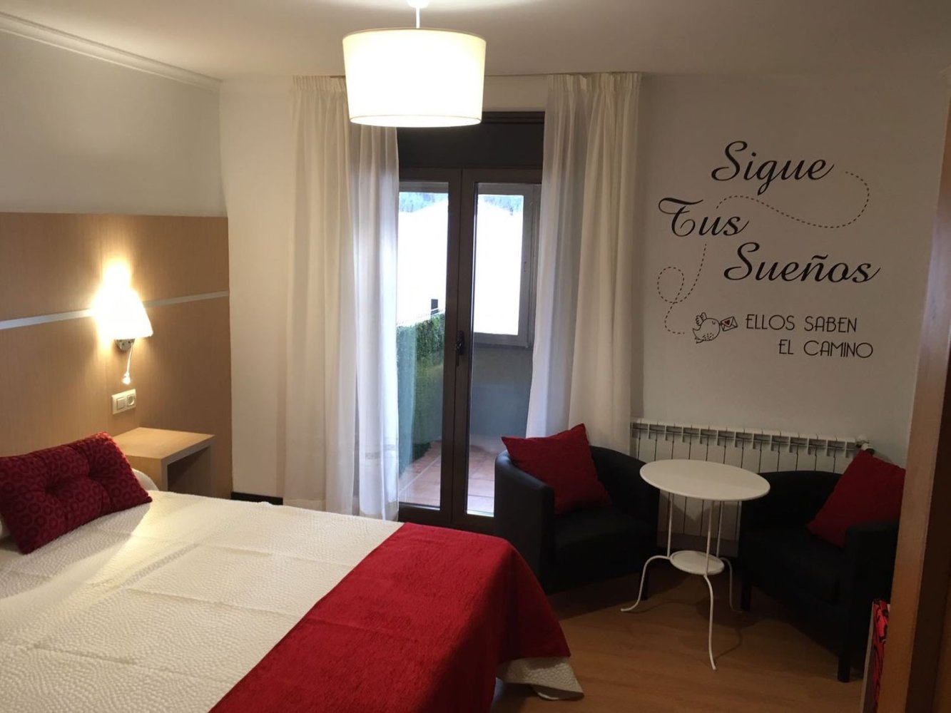 1000m² Building in Ourense, Spain No. 197079