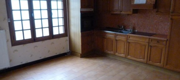 Casa de 5 dormitorios en Vierzon, France No. 40852 2