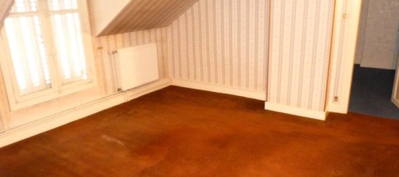 Casa de 5 dormitorios en Vierzon, France No. 40852 9