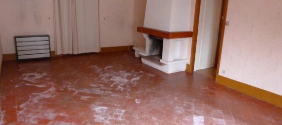 Casa de 5 dormitorios en Vierzon, France No. 40852 6