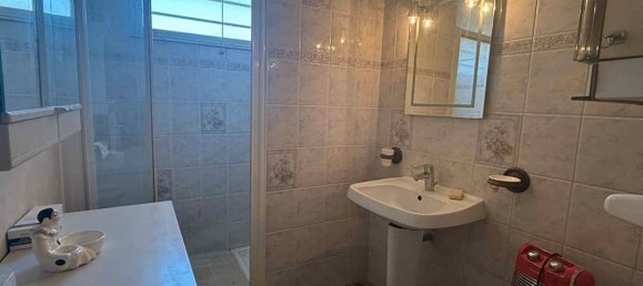 2 bedrooms House in Connerre, France No. 337525 5