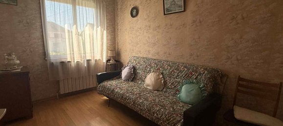 2 bedrooms House in Connerre, France No. 337525 6