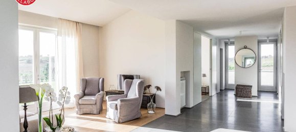 2 Schlafzimmer Villa in Cortona, Italy, Nr. 57057 7