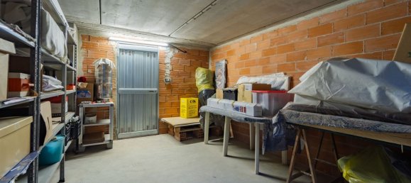 Квартира с 3 комнатами в Дженола, Италия № 149784 40