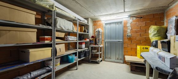 Квартира с 3 комнатами в Дженола, Италия № 149784 39