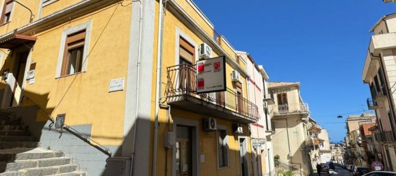 5غرفة منزل في Patti, Italy رقم 79582 5